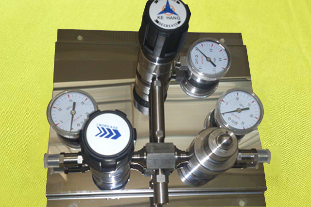 半自動切換彙流排